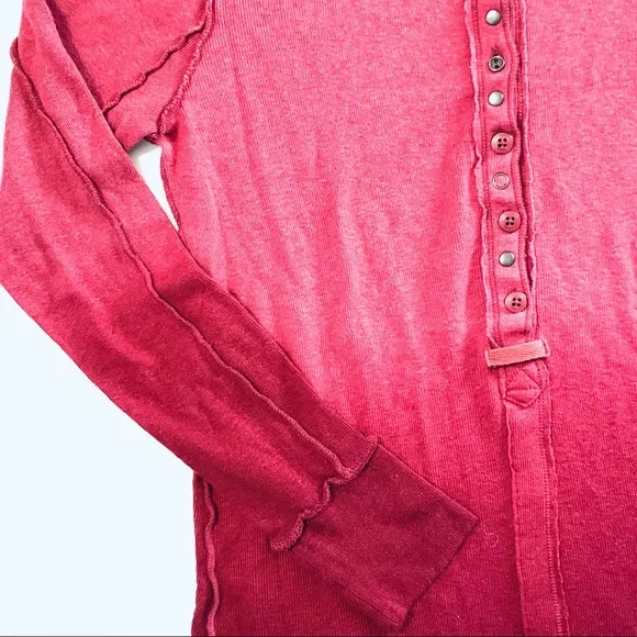 SOLD Free People We The Free Curl Up Ombré Henley Top S - Picture 5 of 10